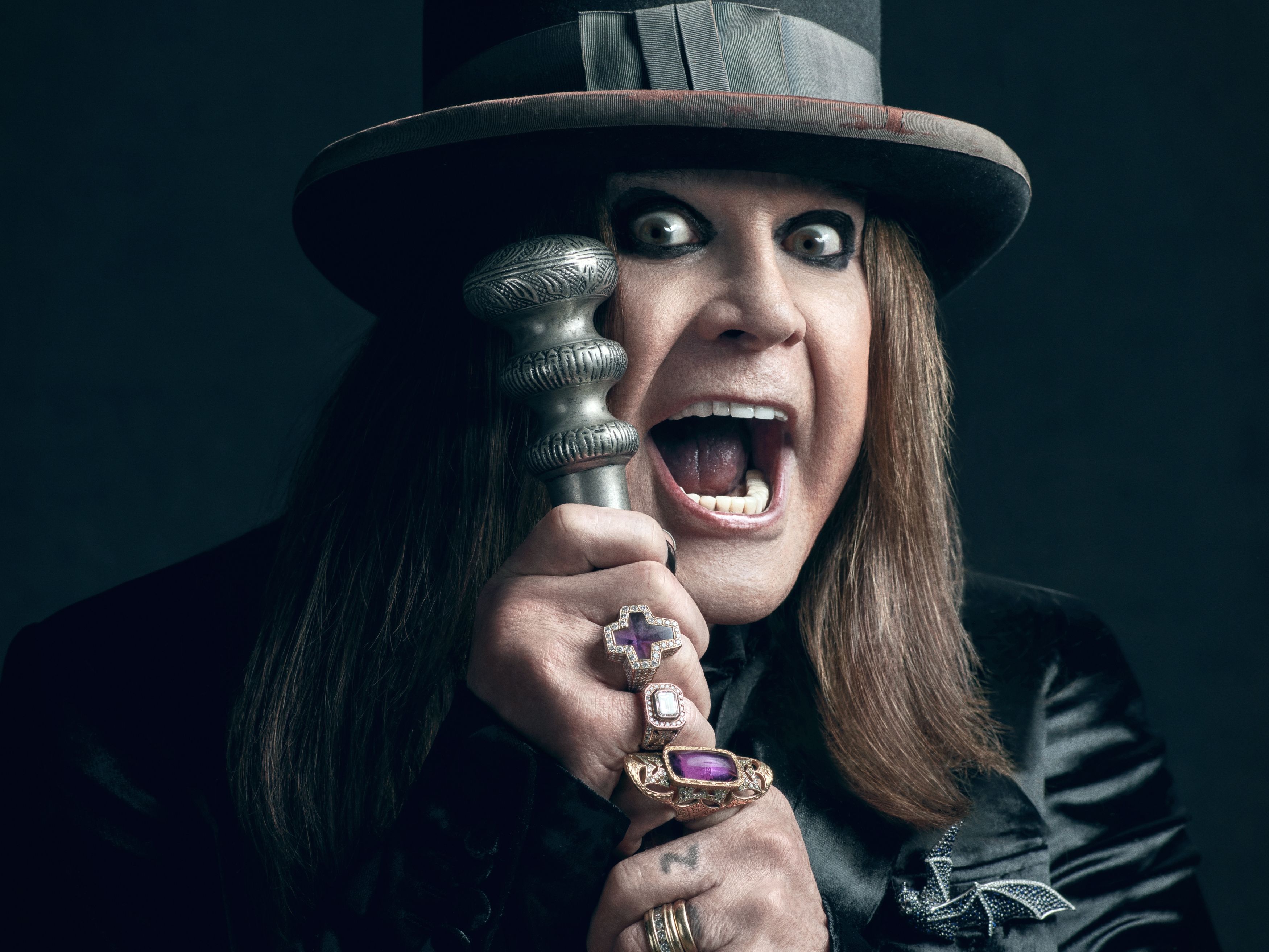 Detrás del mito: El día que Ozzy Osbourne se "comió" a un murciélago en  vivo y en directo | Garaje del Rock