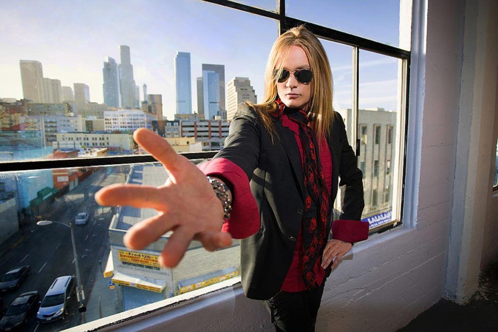 Sebastian Bach critica a las bandas que tocan durante la pandemia: Solo les importa su dinero