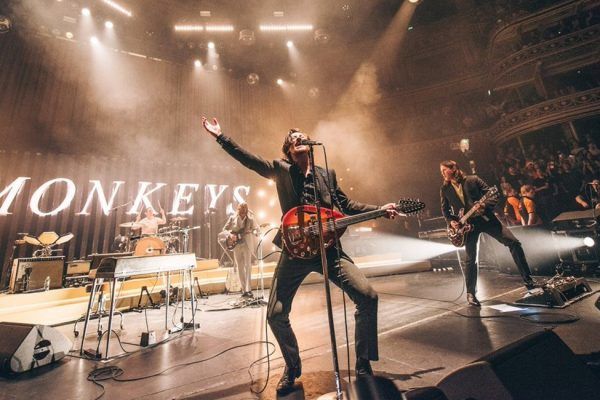 Arctic Monkeys anuncia las fechas de su gira europea del proximo año