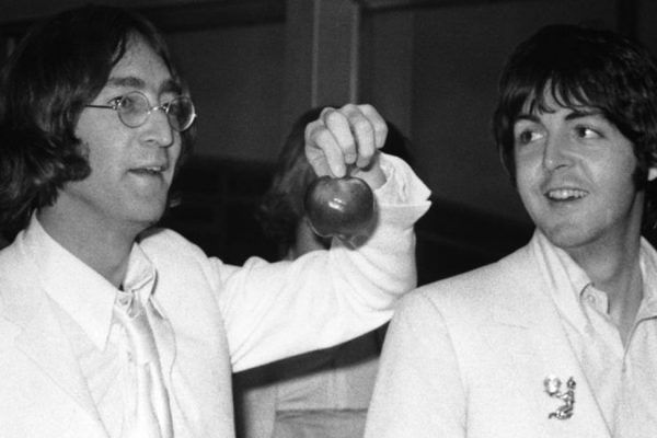Paul McCartney revela que nunca le dijo a John Lennon que lo amaba