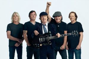 "Thunderstruck" de AC/DC supera los mil millones de reproducciones en YouTube