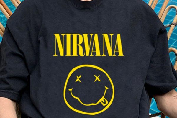Nirvana: Una escuela suspende a un niño de 12 años por pensar que la banda es una marca de ropa