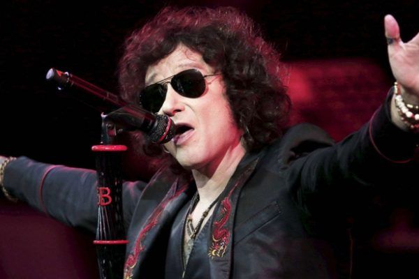 ¡Enrique Bunbury confirma su retiro de los escenarios por motivos de salud!