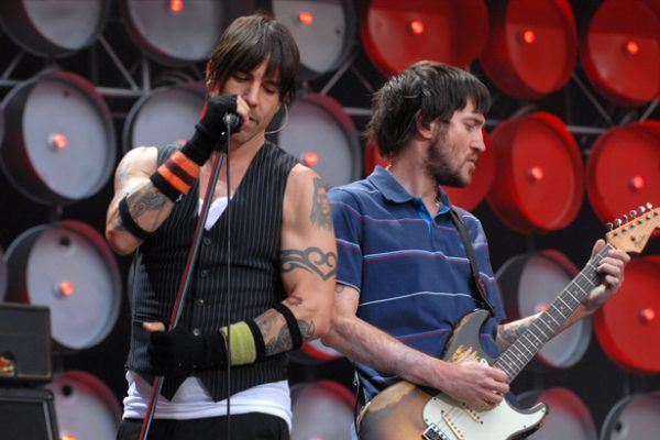 John Frusciante dice que RHCP tiene un "plan" para sacar un nuevo álbum después de 'Unlimited Love'