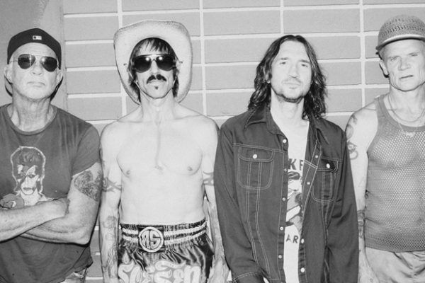 Red Hot Chili Peppers confirma álbum 'Unlimited Love' y lanza nueva canción "Black Summer"