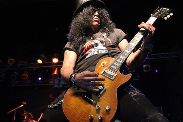 Slash reveló cuál es su guitarra favorita entre las más de 400 que tiene en su colección