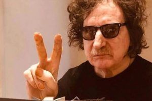 Charly García fue internado de emergencia por sufrir una "quemadura extensa"