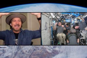 Eddie Vedder (Pearl Jam) entrevistó al equipo a bordo de la Estación Espacial Internacional