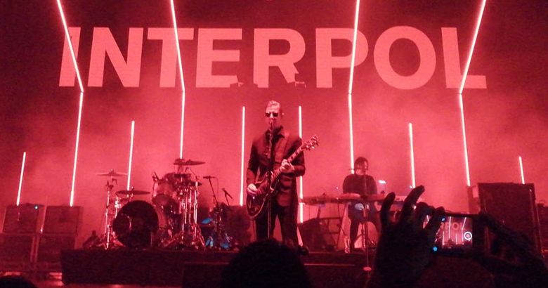 Interpol estrenó canciones inéditas de su próximo álbum en su inicio de gira