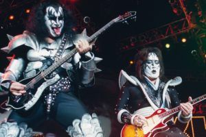 Gene Simmons invitó a Ace Frehley a tocar en la última gira de KISS