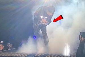 Matt Bellamy de Muse sorprende con un guante robótico musical
