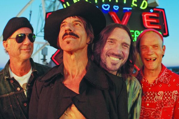 Red Hot Chili Peppers comparte un adelanto de su nueva canción "Nerve Flip"