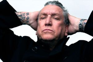 Sex Pistols: Steve Jones dice que ya no escucha punk rock, porque "ya no es un niño"