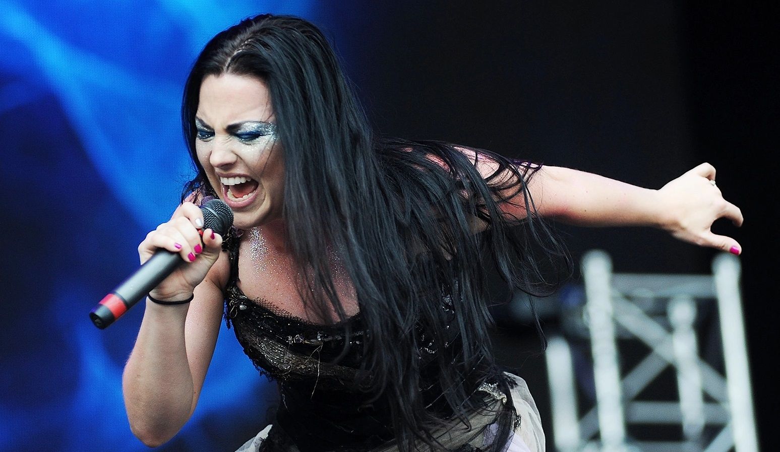 Эми ли. Evanescence 2022. Эми ли эванесенс 2022. Эванесенс сейчас 2022. Эми ли Evanescence 2022.